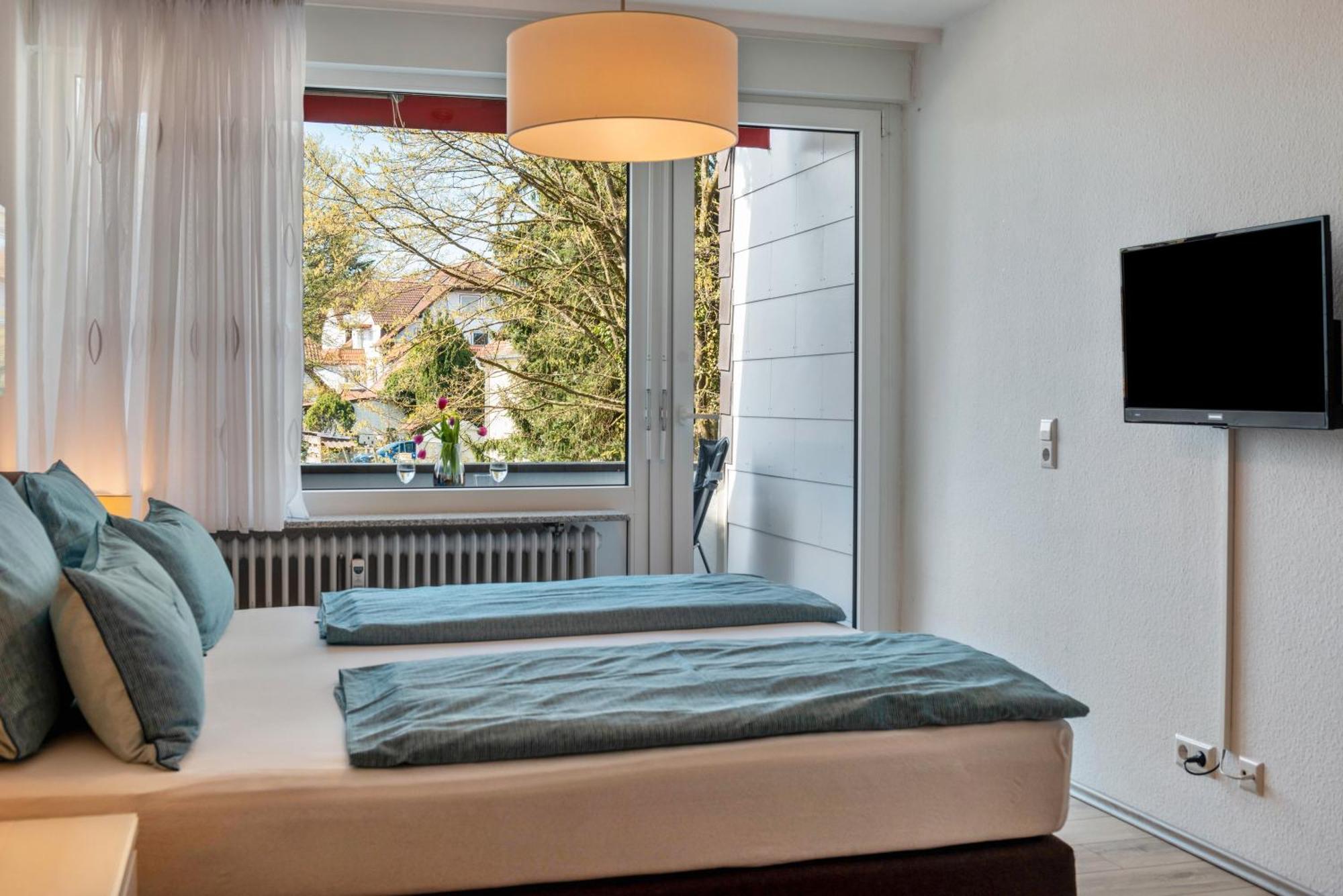 Ferienwohnung Am Weiher Meersburg Esterno foto